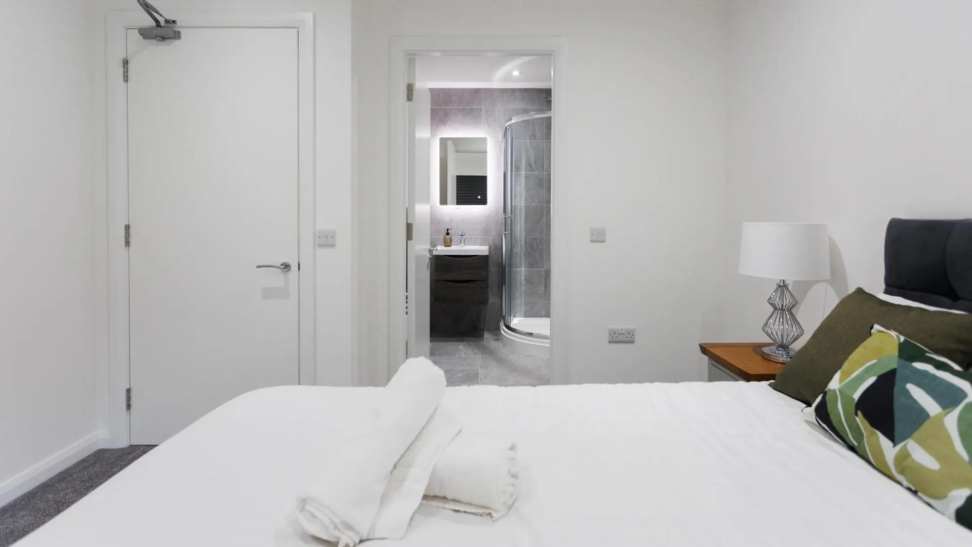Charming 2Br Apt In The Heart Of Belfast City Apartment